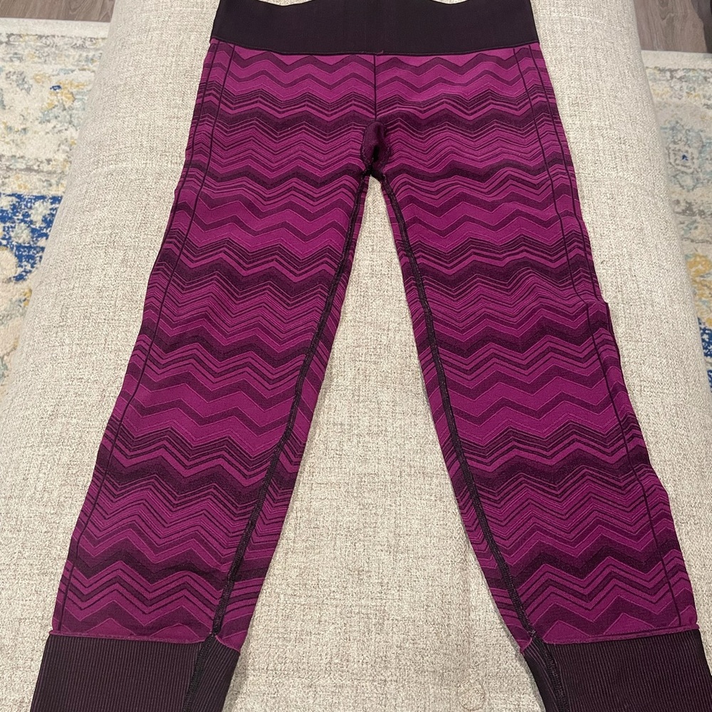 Gorgeous thick purple leggings